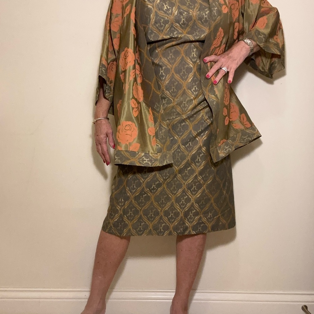 LAST CHANCE!Elegant Gold and Orange Patterned dress and jacket
